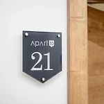 Apart33 1-21 Apartment *