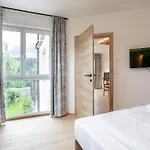 Apartment Apart33 1-21 *