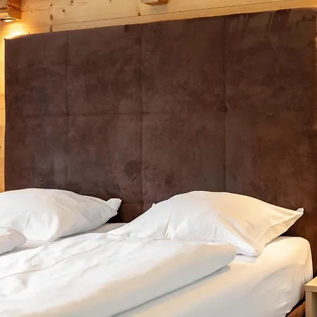 Apart33 1-21 Apartman