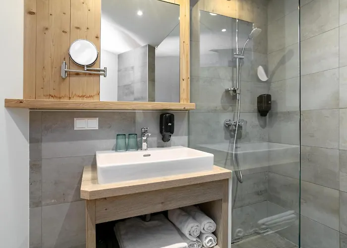 Apart33 1-21 Apartment *